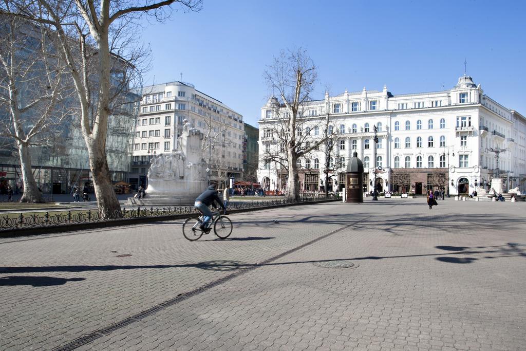 Diana Apartment On Vaci Utca Budapest Exterior foto