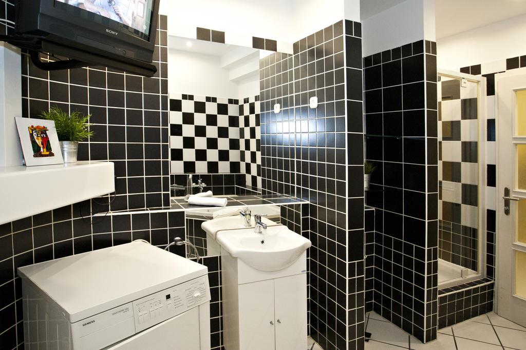 Diana Apartment On Vaci Utca Budapest Exterior foto