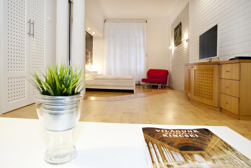 Diana Apartment On Vaci Utca Budapest Exterior foto