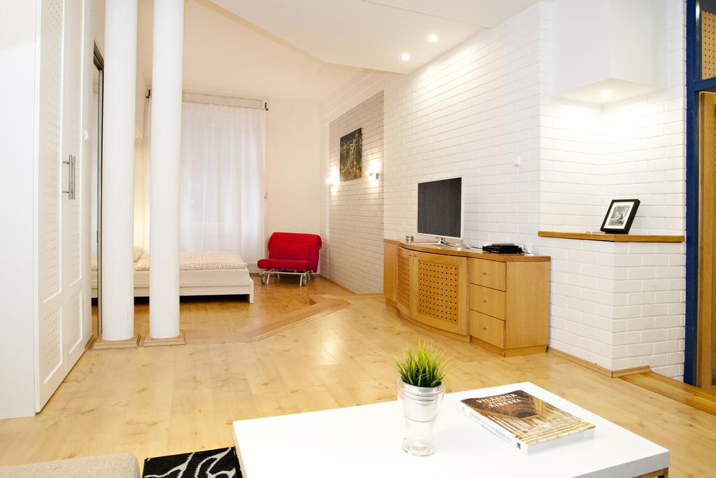 Diana Apartment On Vaci Utca Budapest Exterior foto